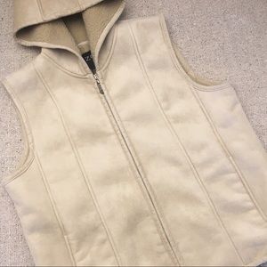 EUC Izod Sherpa Faux Suede Vest